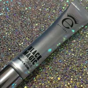 EYEKO black magic mascara drama & curl